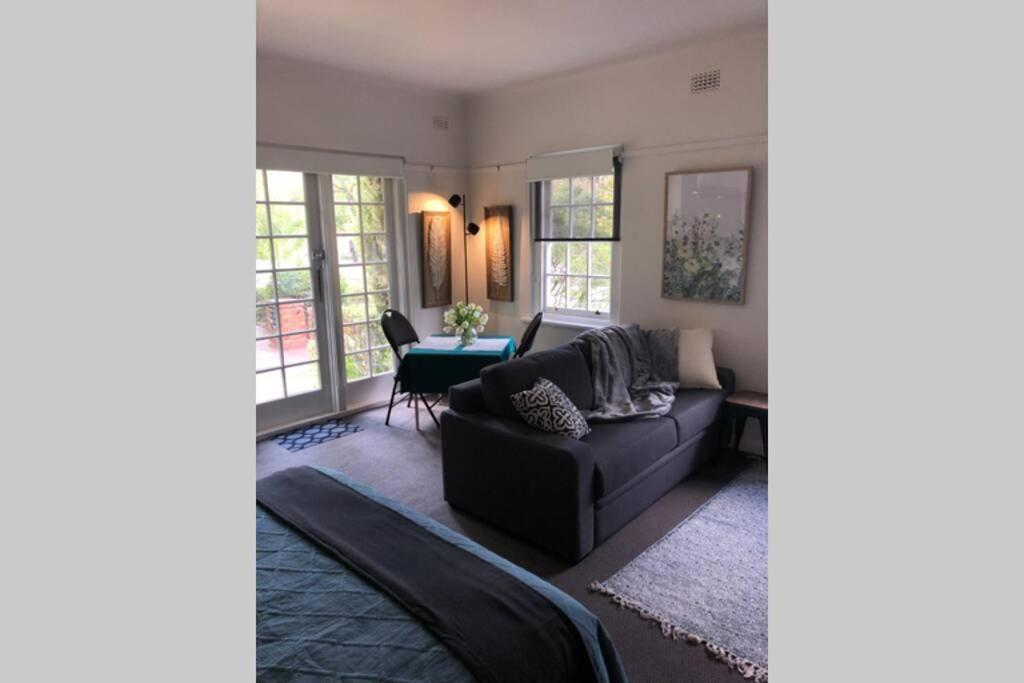 Appartamento East Melbourne City Studio - Amazing Location & Sunny Charm Esterno foto